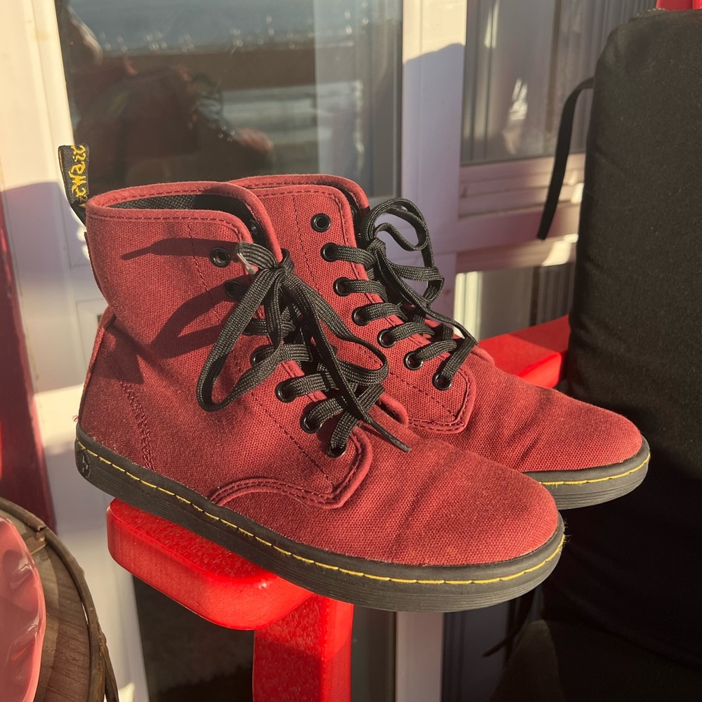 DR. MARTENS Shoreditch Canvas High Tops sneakers